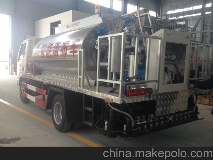 乳化灑布車的價(jià)格圖片