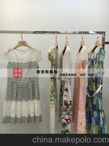 提供深圳格蕾斯高端品牌服裝漢派 折扣女裝批發(fā) 庫存服裝走份混批圖片