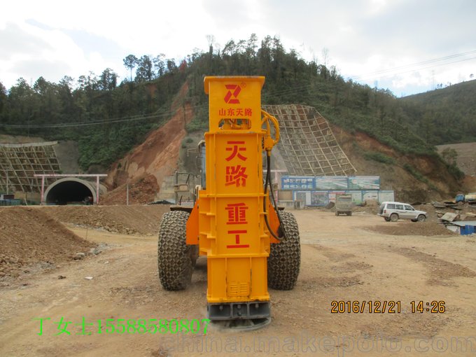 高速液壓夯實(shí)機(jī)-專(zhuān)業(yè)廠家全國(guó)銷(xiāo)量圖片