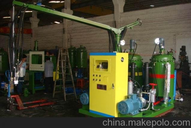 廣東佛山廠家供保溫板材發(fā)泡機(jī)圖片
