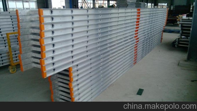 鋁制梯子  建筑用鋁梯圖片