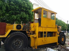 广州巨盛公司共振水泥路面碎石化机租赁