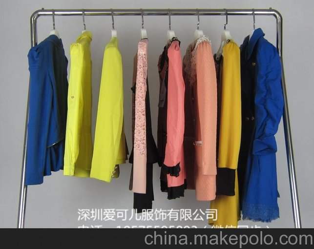 品牌庫存尾貨一手貨源女裝批發(fā)達(dá)芙妮涼鞋及童鞋批發(fā)圖片