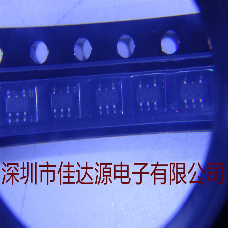 74AUP1T08GWH IC GATE AND SCHMITT 1CH 5TSSOP