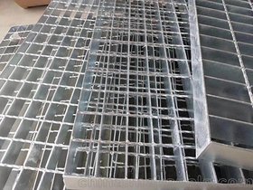 东驰防滑热镀锌Q235锯齿工业平台钢格板厂家定制