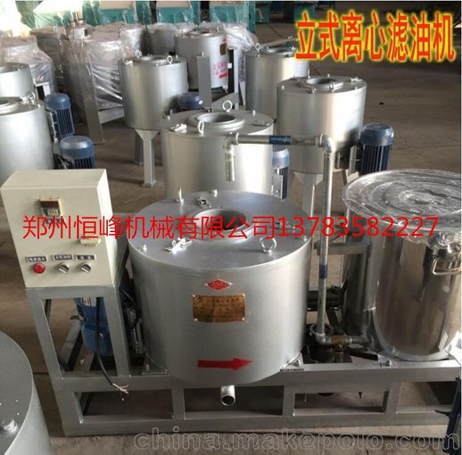 供應(yīng)2017新型花生榨油機(jī)，出油率高，機(jī)器好用，廠家直銷圖片