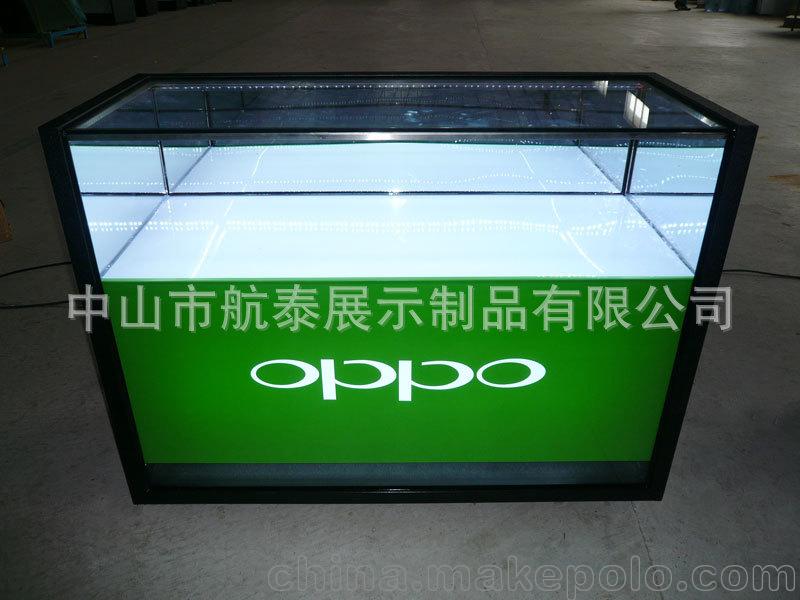 OPPO手机展示柜台