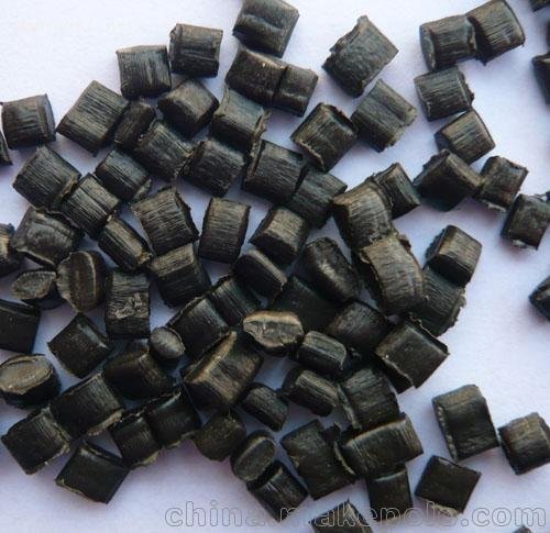 天津市西青區(qū)出售pp藍(lán)色卡板破碎料，pet黑色破碎料等圖片