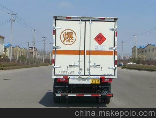 巴彥淖爾小型易燃?xì)怏w廂式貨車(chē)圖片