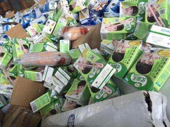松江區淀粉銷(xiāo)毀電話(huà) 過(guò)期休閑食品銷(xiāo)毀 過(guò)期食品添加劑銷(xiāo)毀圖片