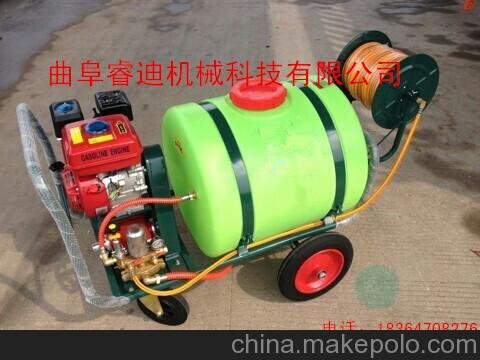 葡萄園打藥機(jī) 蔬菜花果噴霧滅蟲機(jī)械圖片