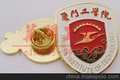 金属徽章定制　找政法大学生纪念胸章订制厂家　金属珐琅徽章定做