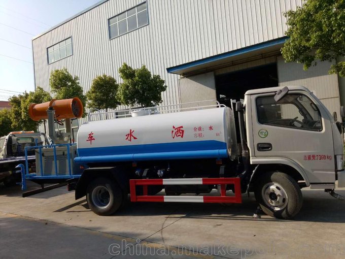 福田國五歐馬可5噸灑水車廠家價(jià)格圖片