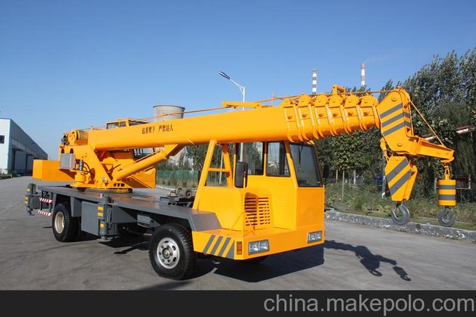 銷售好的10噸自制吊車 10噸小吊車 山東三石機(jī)械圖片