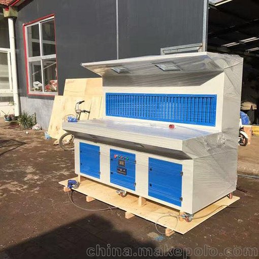廠家直銷  工業(yè)粉塵凈化設(shè)備 支持定制 拋光打磨除塵工作臺圖片