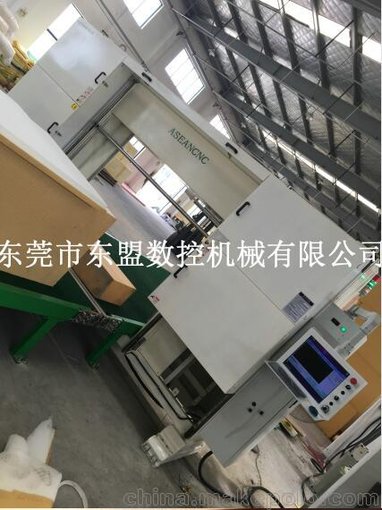 海綿機械廠海綿圓切機異形數(shù)控海圖片