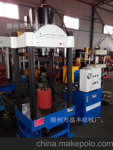 滕州市盛豐機械廠現(xiàn)貨供應(yīng)型號YM250T250噸四柱二梁液壓機圖片