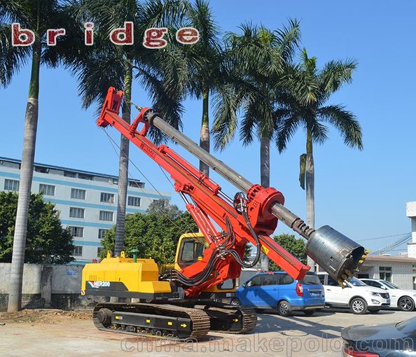 專(zhuān)業(yè)打樁機 基礎建筑機械(在線(xiàn)咨詢(xún)) 打樁旋挖鉆機圖片