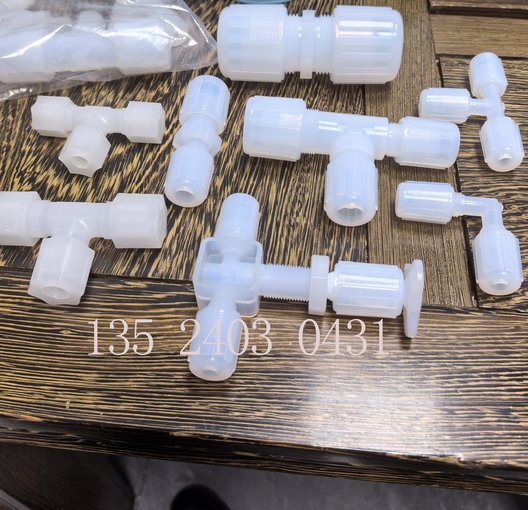 半導體氟材料專(zhuān)用注塑機圖片