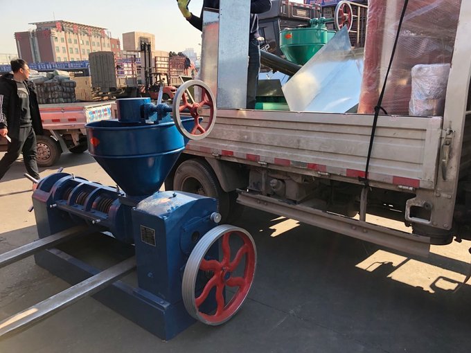 泉州小型菜籽榨油機價格圖片