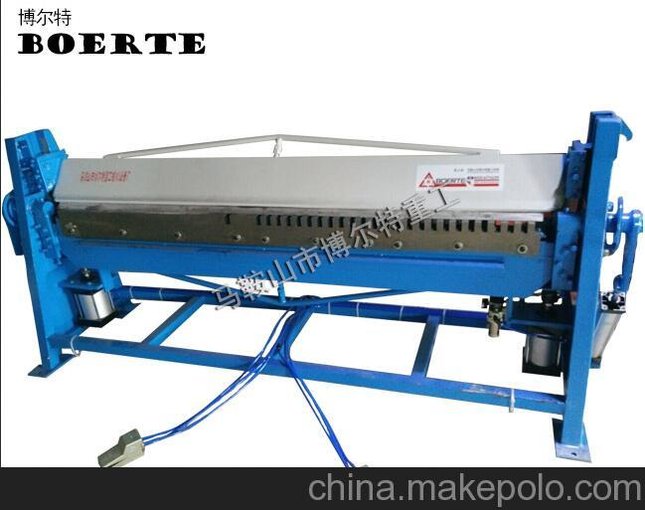 博爾特重工2米氣動(dòng)共板折邊機(jī)價(jià)格 TDF方管法蘭折邊機(jī)圖片