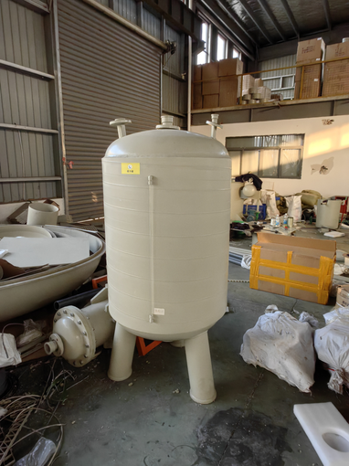 青海化工設(shè)備廠家供應(yīng)PP真空計(jì)量罐 緩沖罐高位槽 河北熙塑誠(chéng)環(huán)保圖片