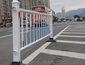 吉林四平市政道路交通防撞护栏 工厂现货定制市政护栏