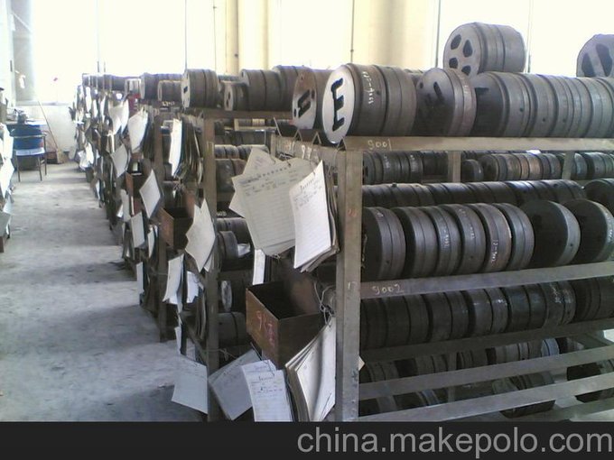 廠(chǎng)家直銷(xiāo)2014款特賣(mài)鋁合金紗門(mén)窗、防盜網(wǎng)、鋁合金拉閘圖片