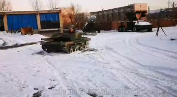 雪地游乐小坦克