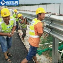 山东厂家供应高品质护栏板 城市桥梁护栏 防撞护栏网