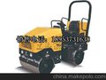 山东中运厂家直销ZY-JS700驾驶式压路机。小型压路机