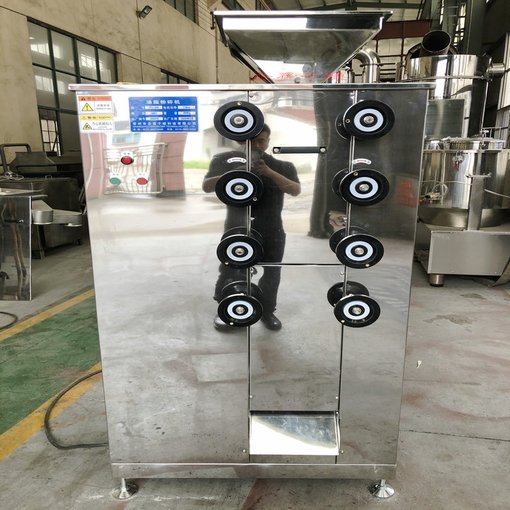 油性物料粉碎機 油脂對輥磨粉機 杏仁核桃花生孜然芝麻打粉機圖片