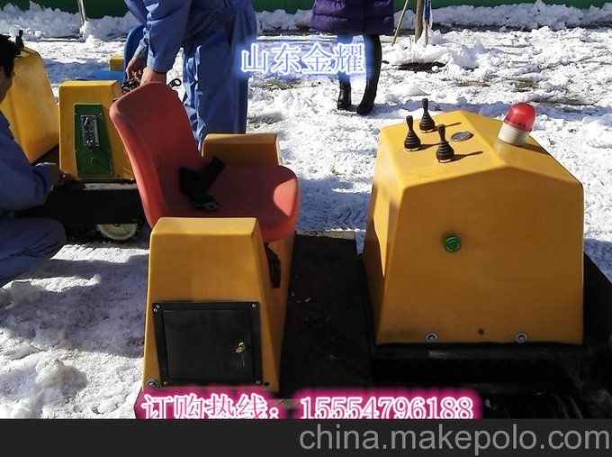 今年新疆滑雪場(chǎng)門雪地坦克 兒童越野坦克車圖片