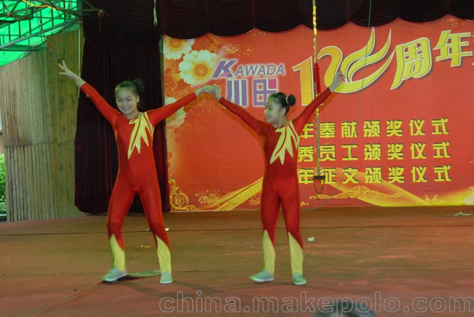 單片裝膠袋裝衛(wèi)生巾分享經濟衛(wèi)生巾貼牌OEM代加工廠家生產制造商圖片
