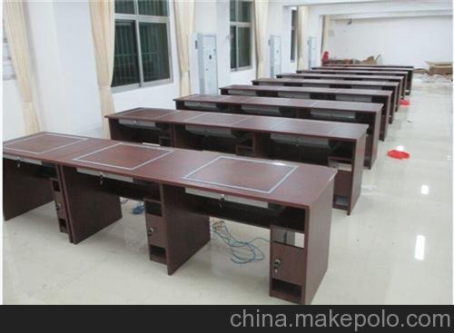 志歐優(yōu)惠到佳、廣州實(shí)木升降會(huì )議桌圖片
