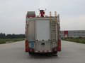提供重汽豪沃7吨干粉水联用消防车