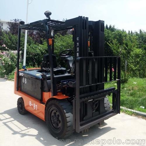 威海林德電動堆垛車L10/L14配套電瓶/充電機(jī)維修保養(yǎng)：華晟叉圖片