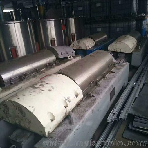 低價(jià)出售二手廢水離心機(jī) 二手刮刀三足式離心機(jī)圖片