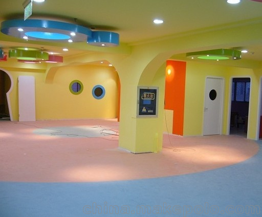 幼兒園專用無毒無味環(huán)保地板——正藍(lán)塑膠地板圖片