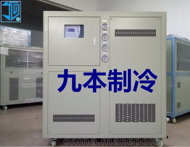 30HP水冷式工業(yè)制冷機圖片
