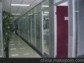 供应青岛办公隔断铝型材  厂家承接隔断工程