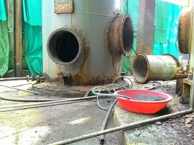 肉類加工廠機(jī)械油脂高壓清洗機(jī)圖片