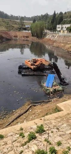 襄樊水陸挖機河道清淤服務(wù)施工圖片