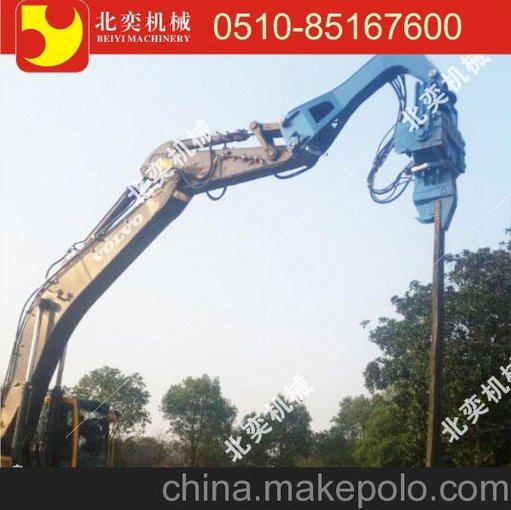 打拉伸鋼板樁的機(jī)械 液壓打拔樁機(jī)圖片