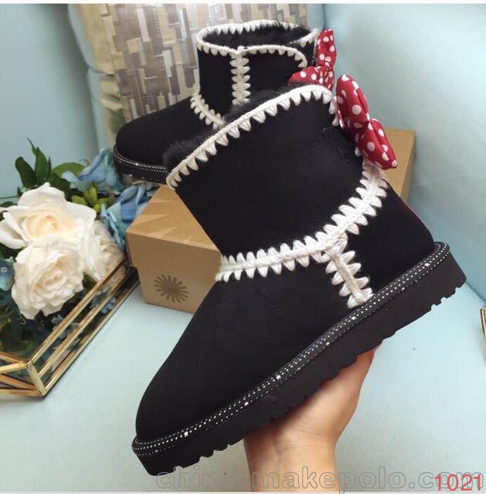 UGG迪士尼可愛女士雪地靴 全名一體