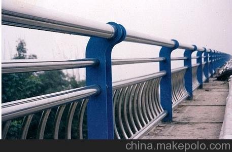 滄州[Q235鋼板立柱]=304不銹鋼復合管護欄圖片