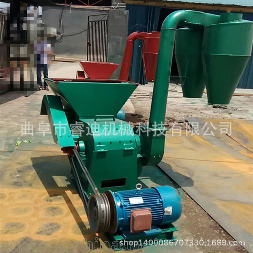 廠家直銷玉米秸稈粉碎機(jī) 電動飼料粉碎機(jī)圖片