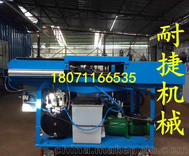 工廠(chǎng)直銷(xiāo)香菇木耳平菇各種食用菌棒補水機 注水機專(zhuān)業(yè)農用機械圖片
