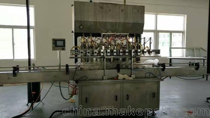 出售二手16頭礦泉水灌裝機圖片