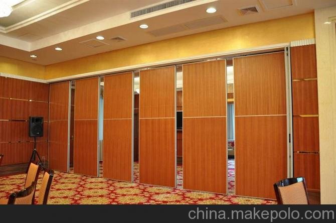 廣東供應(yīng)--65移動(dòng)隔音門(mén) 酒店活動(dòng)隔斷門(mén)圖片